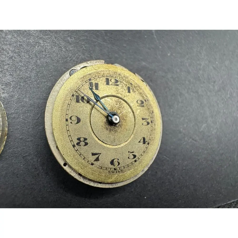 Vintage L. Henry Swiss 7 Jewel 2 Adj Watch Movement & Crystal Parts Repair 23.6m
